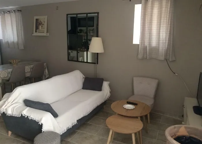 Chez Adeline Apartment Cereste